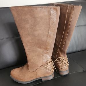 Size 7 Wide Leg Pleather Knee High Boots